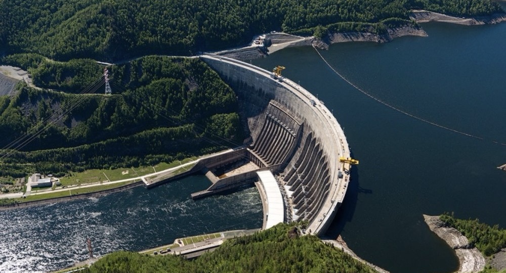 Гигант, укротивший Енисей: история самой мощной гидроэлектростанции России