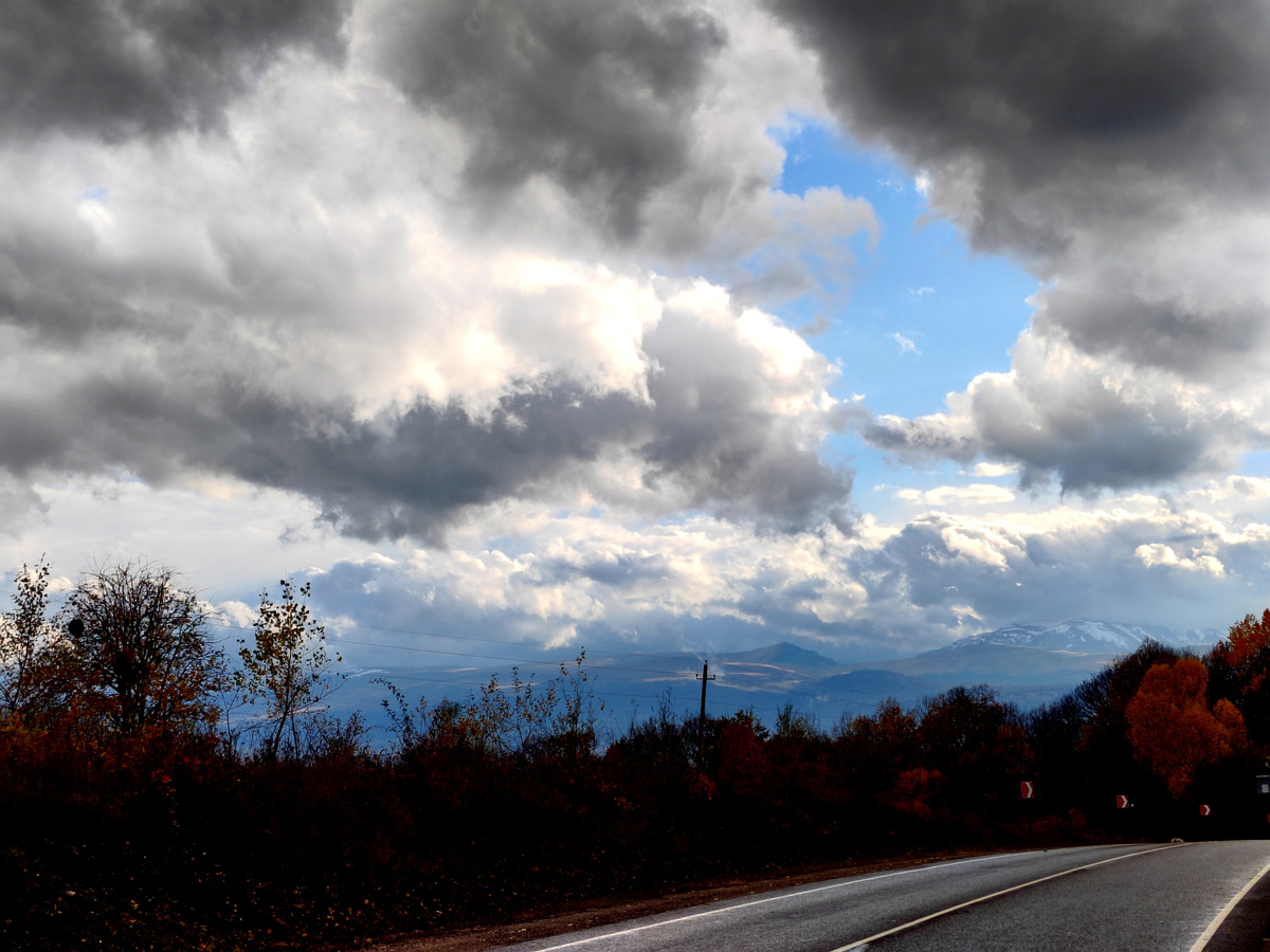 По дороге в поселок Мезмай. Фото автора
