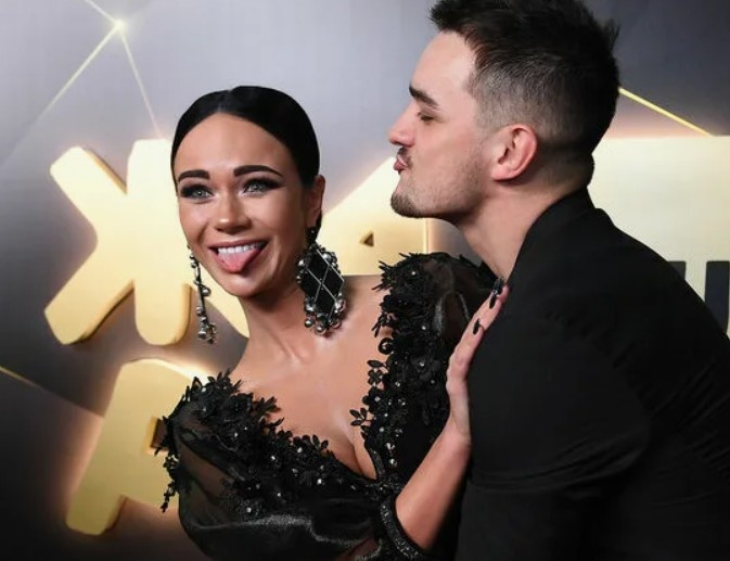 Яна Кошкина и её муж Анатолий Черкасов. Фото schlock.ru