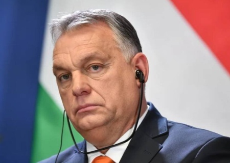     Орбан заявил о выходе на "финальную стадию" подготовки саммита Трампа и Путина