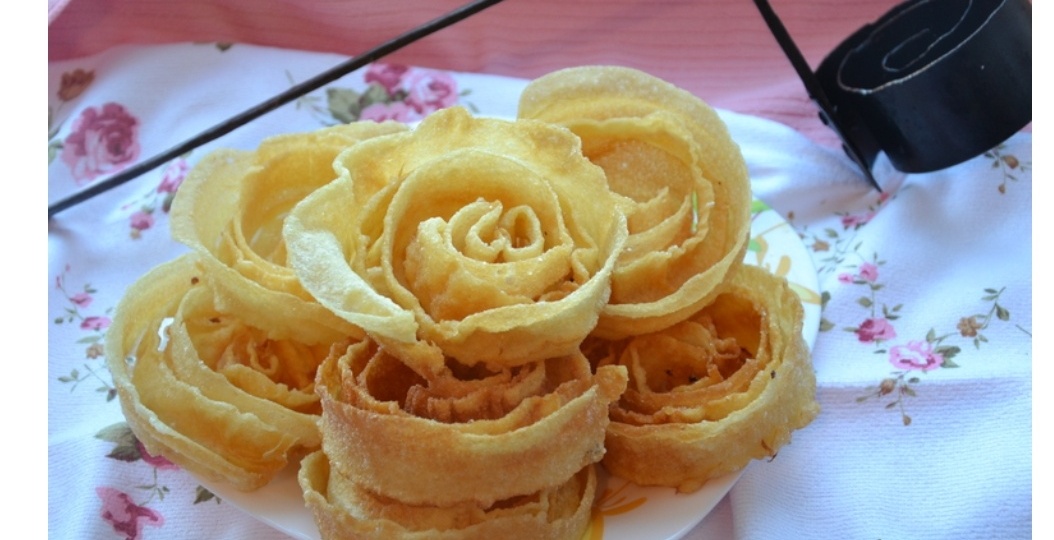 Бабушки готовят: Маковые шелуки и роза из хвороста