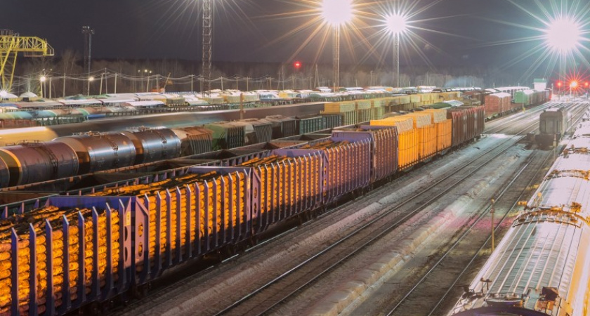    В Коми погрузка в октябре выросла почти на 30% благодаря руде и нефти