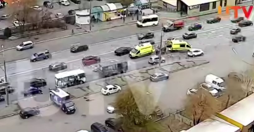    В Оренбурге на проспекте Гагарина произошло ДТП с участием скорой. Она везла пациента