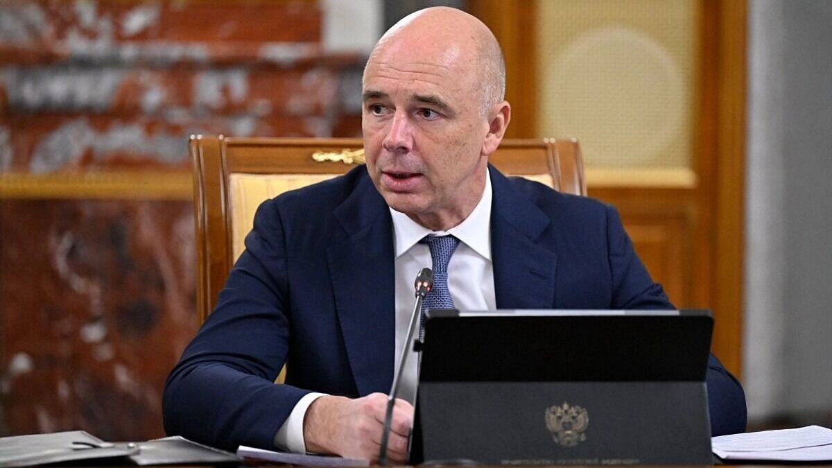 Антон Силуанов согласовал в правительстве 590 правок в бюджет на 7 трлн рублей. Фото: Минфин РФ