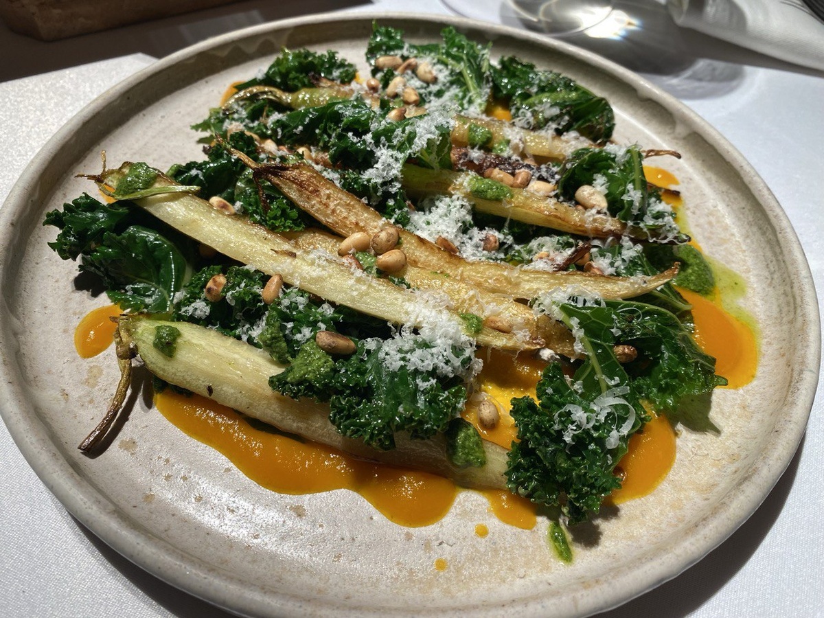 Кейл с морковью и пармезаном