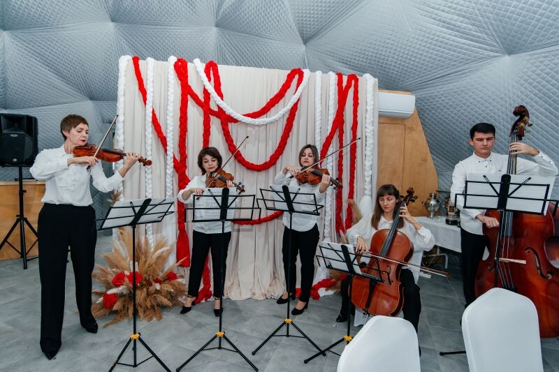 Листайте вправо, чтобы увидеть больше изображений