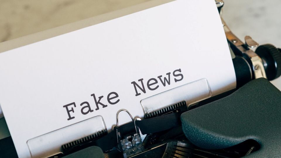    Фейк. Источник: unsplash.com