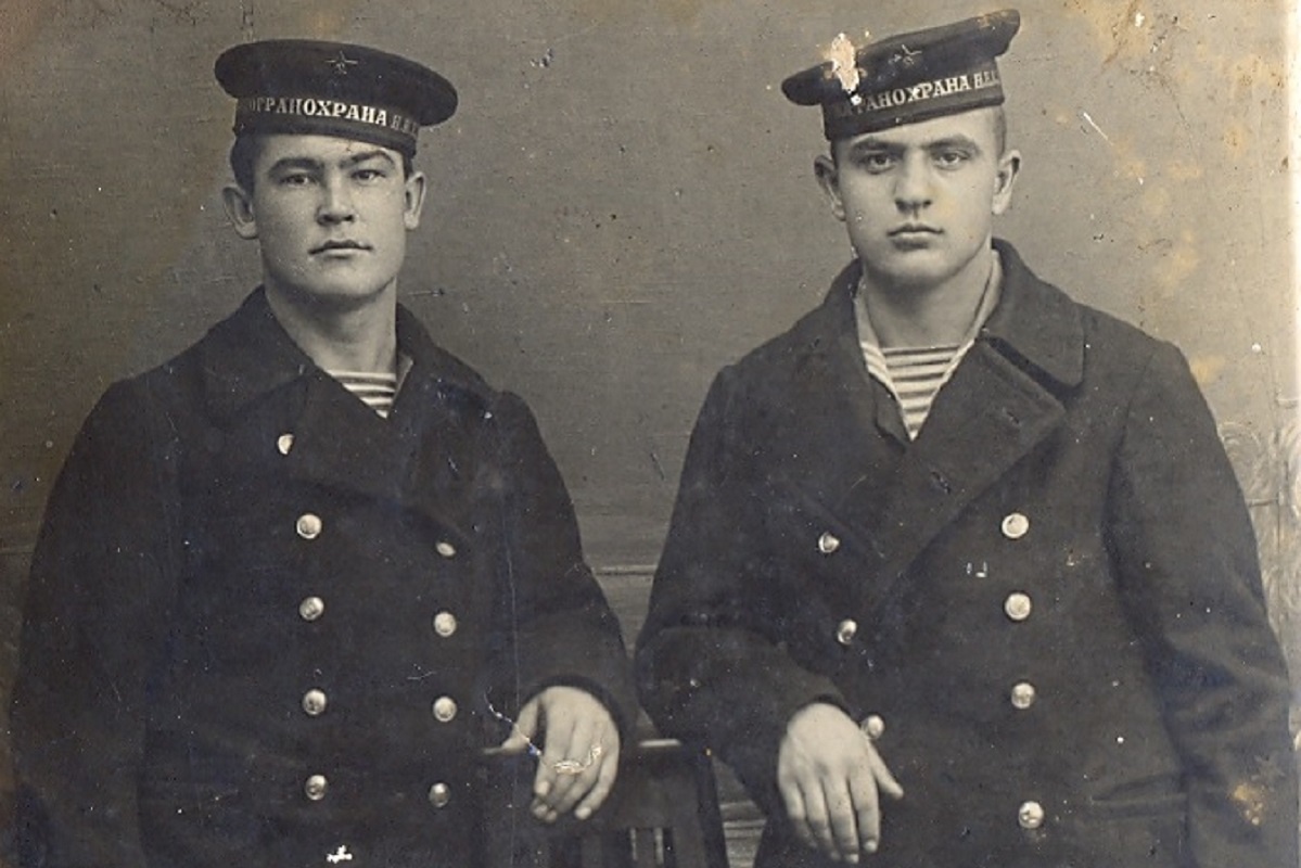    Владимир Яковлевич Цулин (справа) всегда справлялся со всеми жизненными трудностями