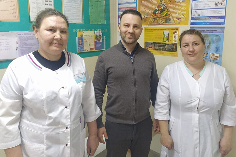    Любопытно, что Ахмадиев возглавил Рыбно-Слободскую ЦРБ примерно в то же время, когда Филатов пришел в казанский горздрав.   
Фото: minzdrav.tatarstan.ru