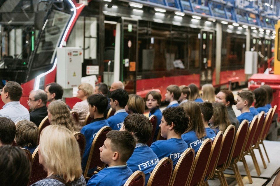    Главная цель - подготовка будущих кадров для транспортной отрасли города. Фото: Комтранса Петербурга