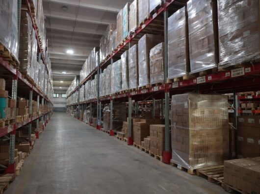    Логистический склад //Фото пресс-службы Правительства Ростовской области