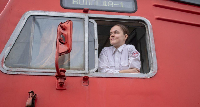    В Вологодской области на железной дороге помощниками машиниста работают 19 женщин