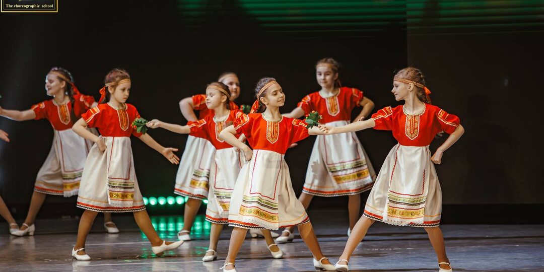 Корни Нашей Культуры: Русские Народные Танцы в «ВИВА ДАНС