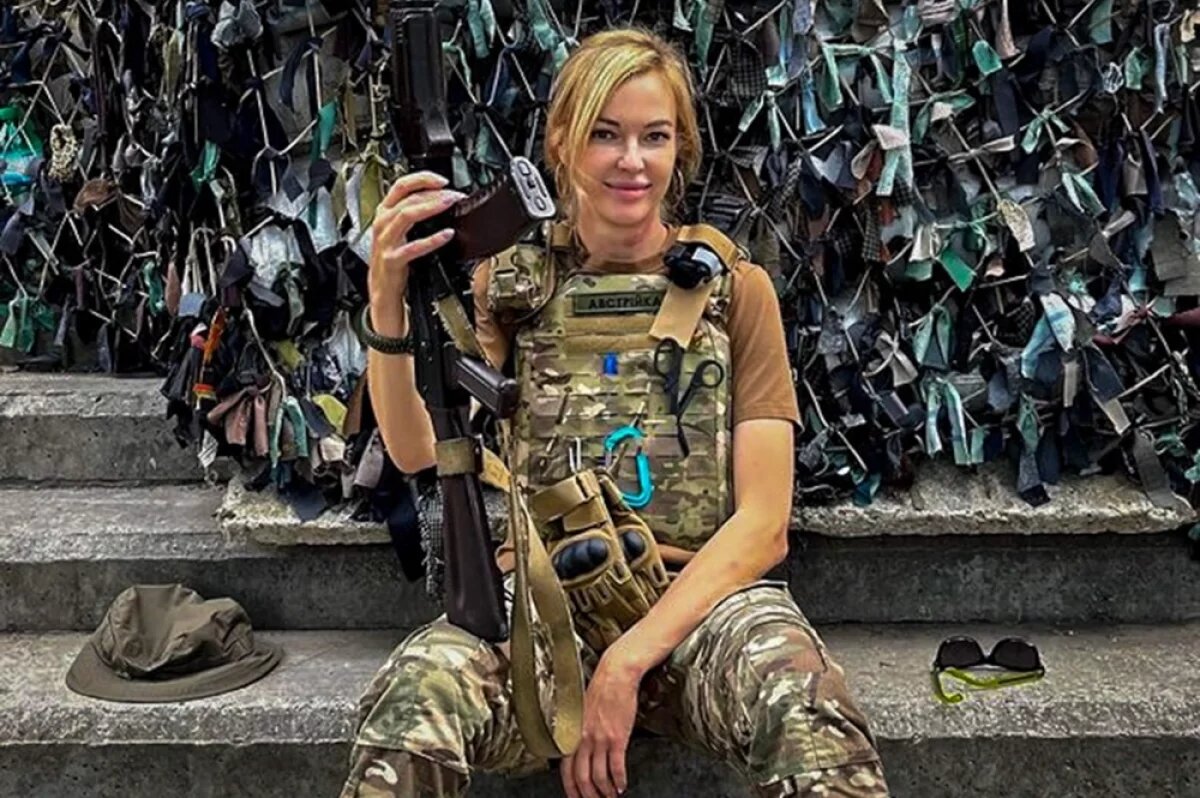    Водолацкий: ВСУ перебрасывают к Купянску женщин-снайперов и экс-спортсменок