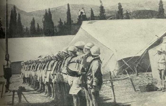 Первые смены пионерского лагеря Артек