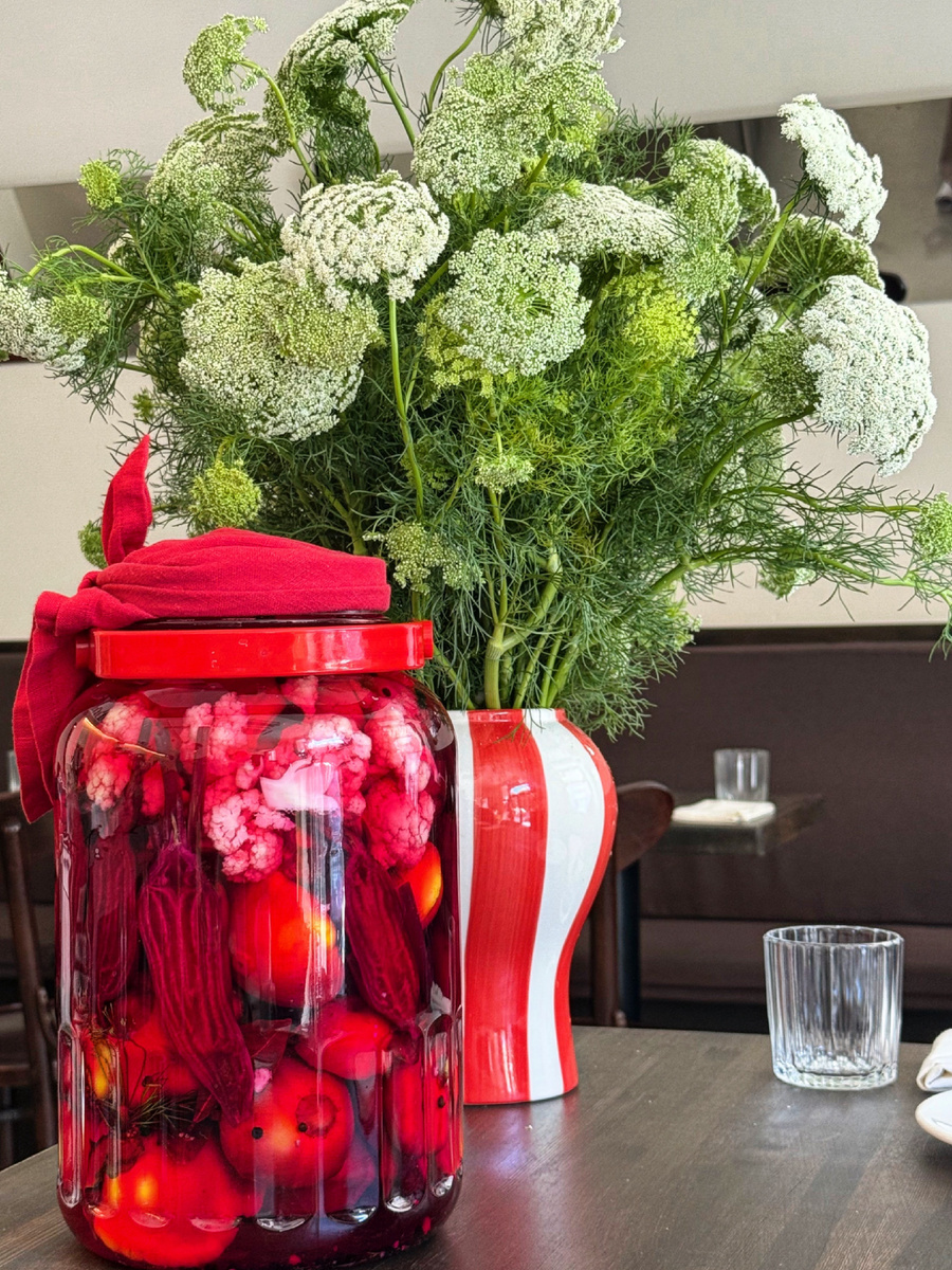 Так я готовлю лактоферментированные овощи у себя в ресторане. 