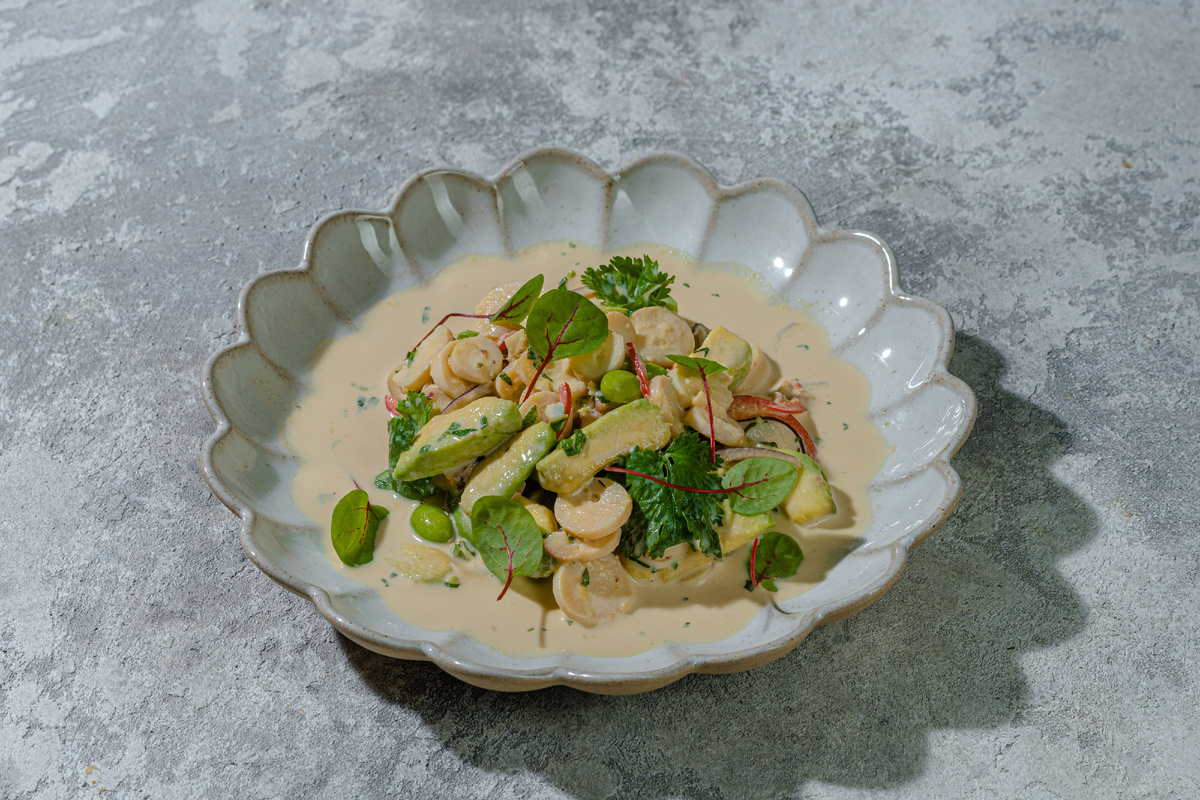 Салат из осьминога с соусом никкей