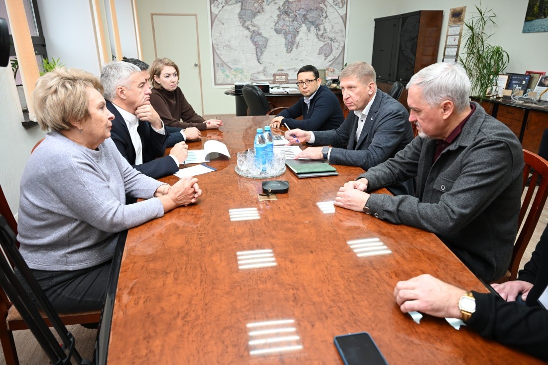    Глава Карелии проверил ход модернизации на целлюлозном заводе в Питкяранте© Правительство Карелии