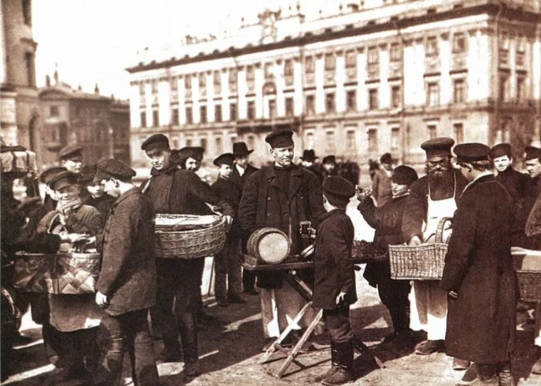 Торговля на Марсовом поле. Из открытых источников.