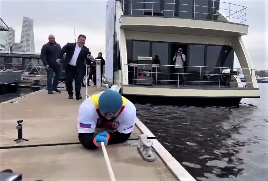     / Источник: Кадр из видео