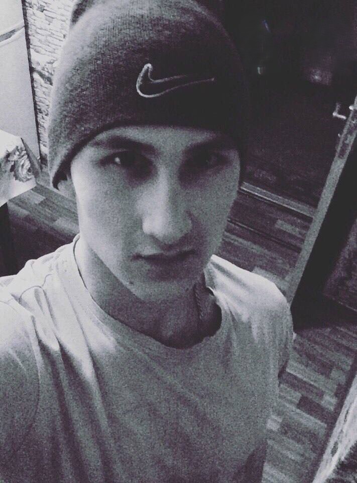 Артём Азаров