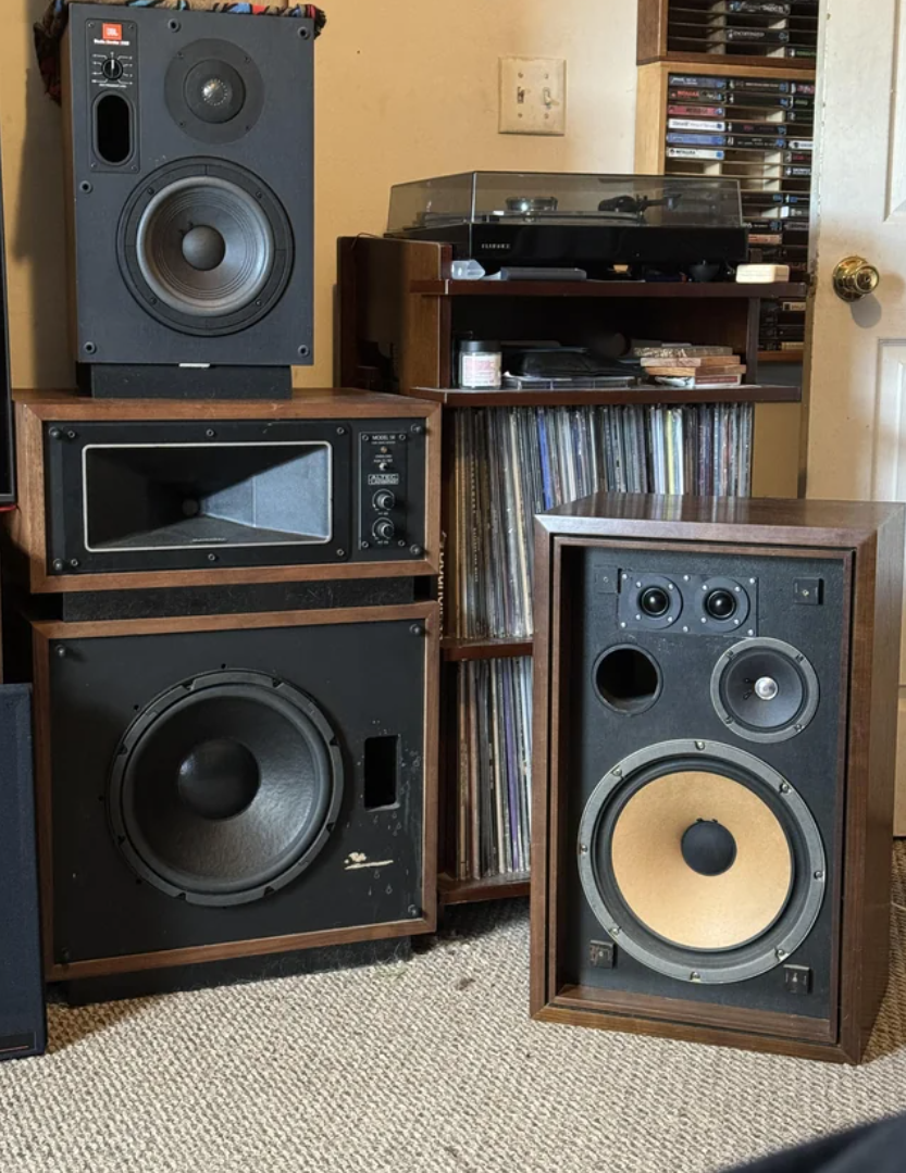 Винтажный звук: почему советские колонки перестали покупать? (Источник: Яндекс Картинки)