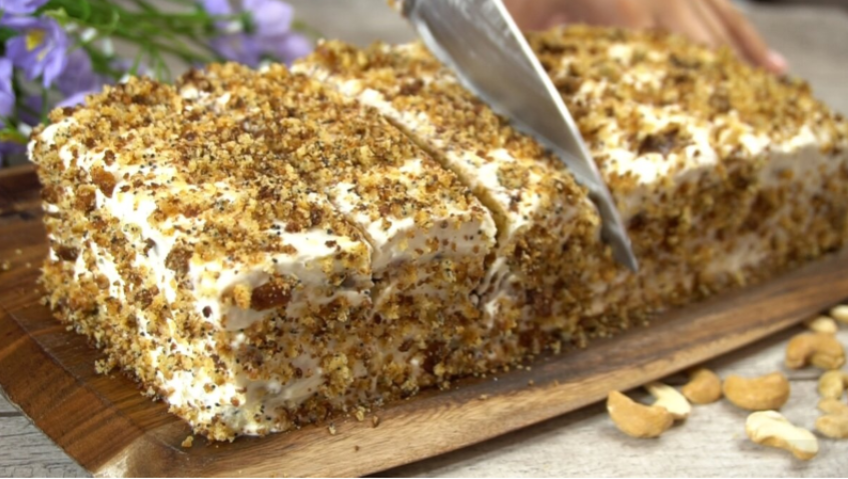 Фаворит быстрой выпечки - Торт "Королевский". Никаких мисок: замешивается в одной чаше. Одно тесто, три коржа, три вкуса...