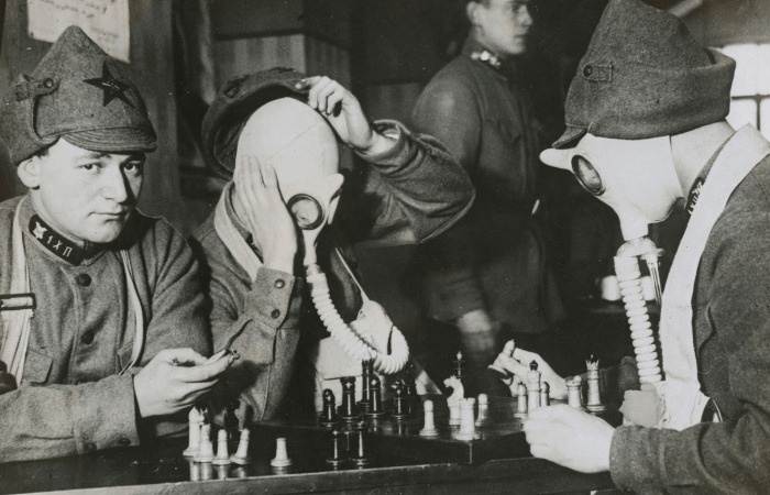 Шахматы использовались для идеологической борьбы.