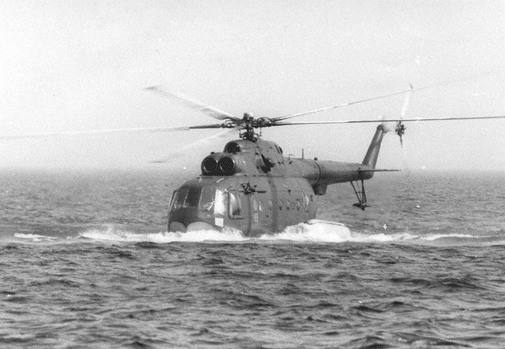 Ми-14 на воде