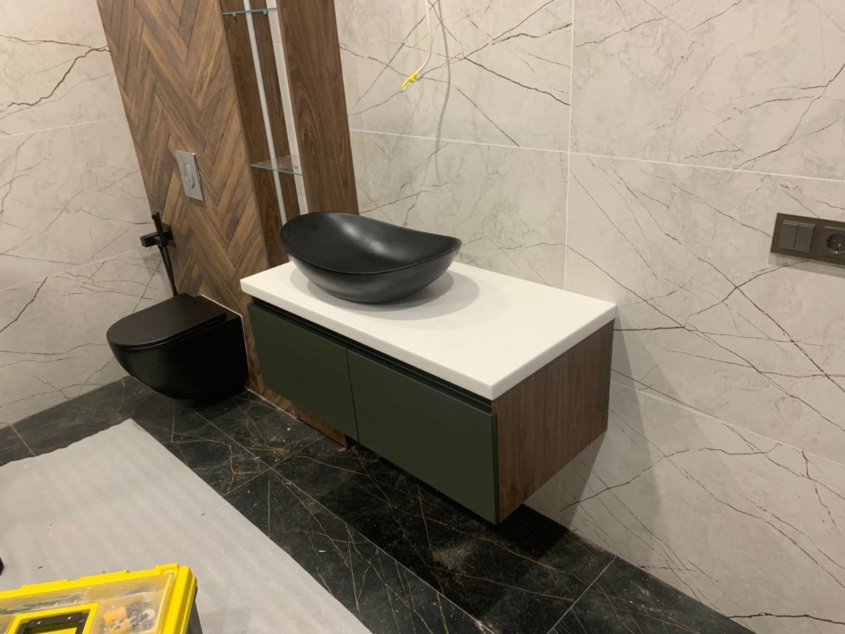 умывальник из акрилового камня