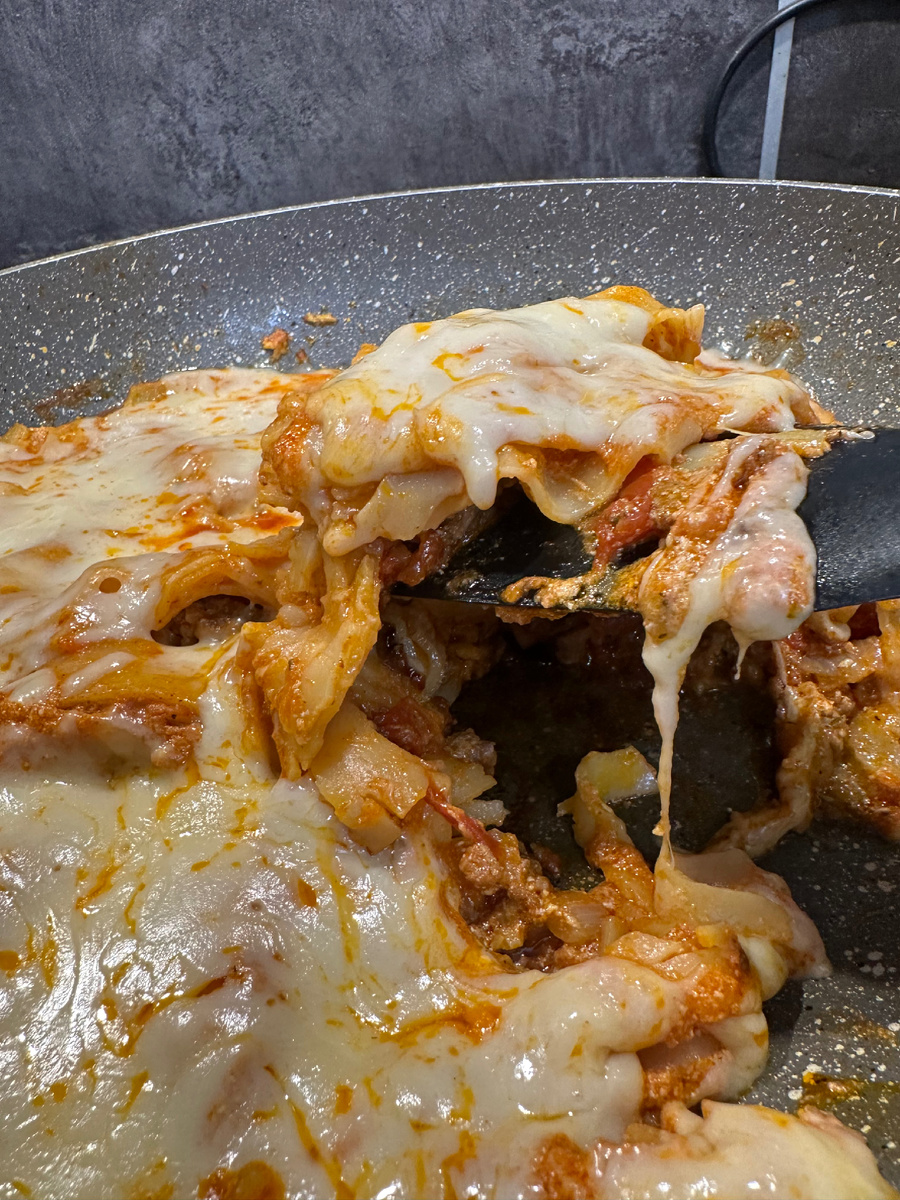Ленивая лазанья на сковородке