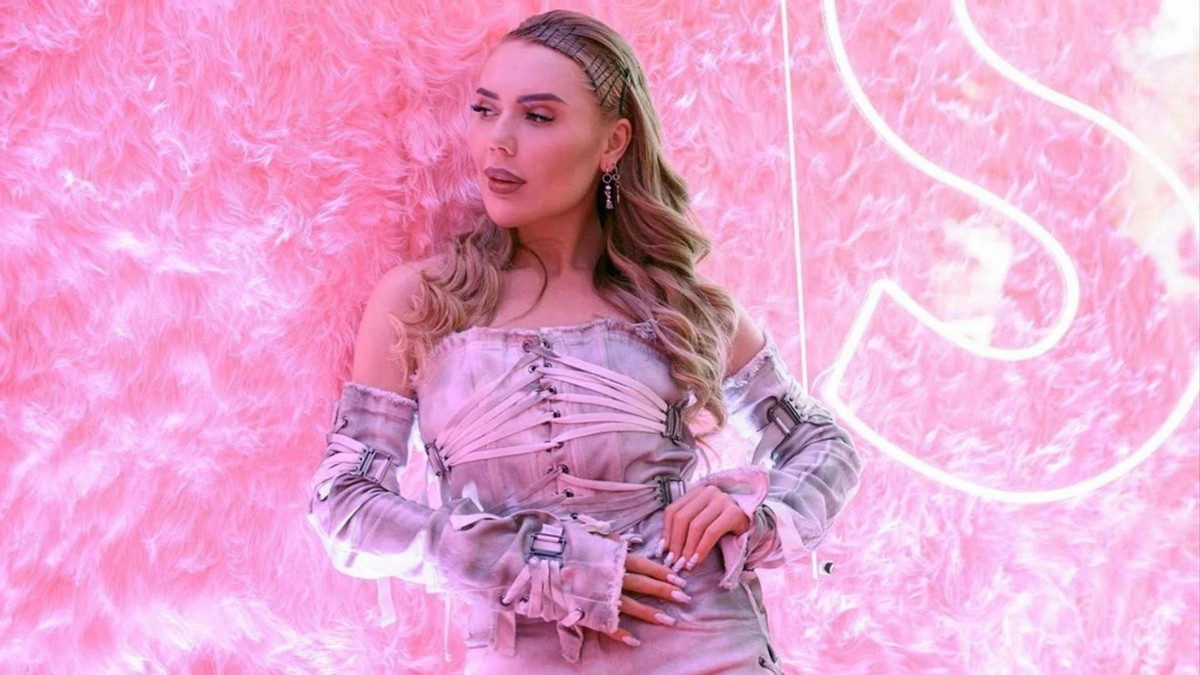    Карина Кросс. Фото: Инстаграм (запрещён в РФ) @karinakross