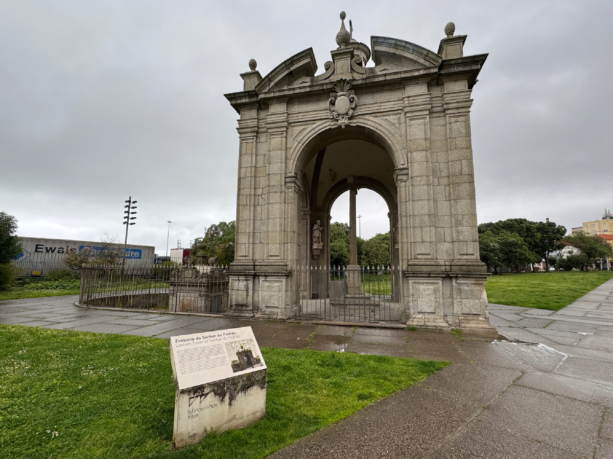 Zimbório do Senhor do Padrão (Купол Господа Знамени)