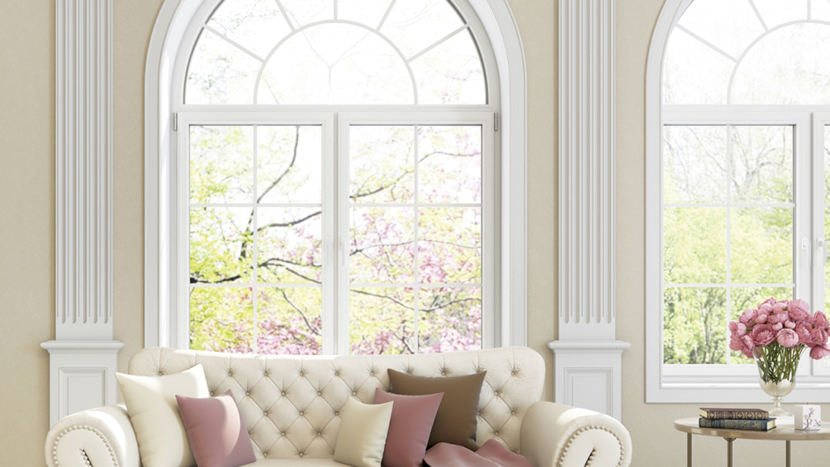 Арочные окна придают дому вайб аристократической резиденции