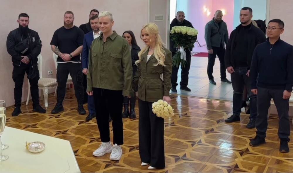 Регистрация брака Екатерины Мизулиной и SHAMAN'а. Фото из открытых источников.