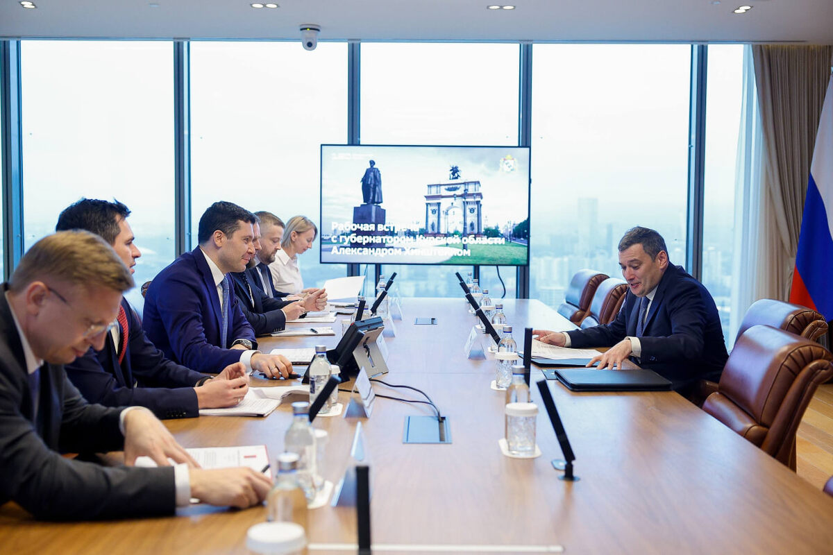    2,4 млрд рублей — на возобновление деятельности 7 предприятий Курской области