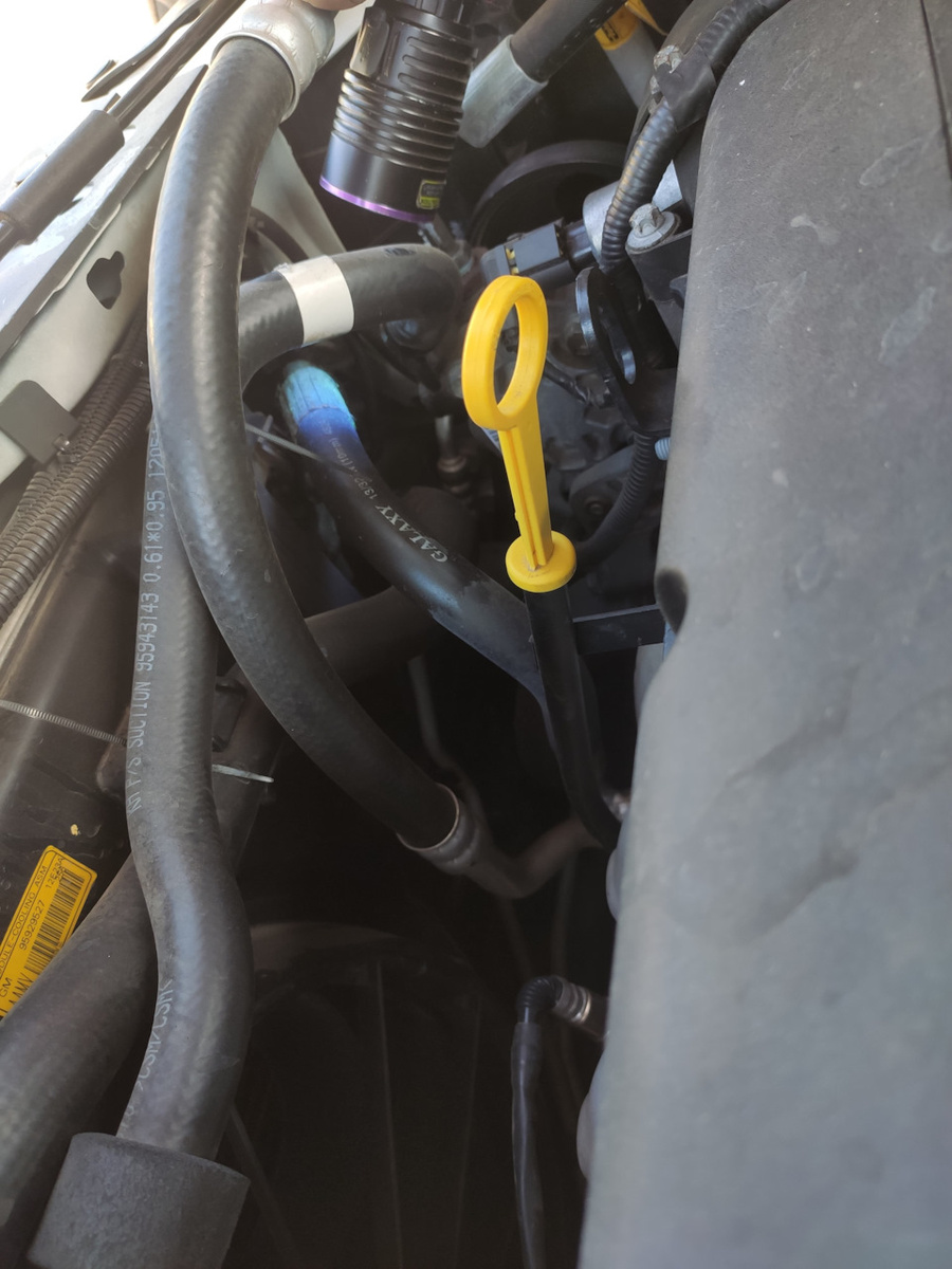 Вот она, причина всех бед! Из-за неправильного ремонта этой трубки я остался без кондиционера и потерял тысячи рублей.