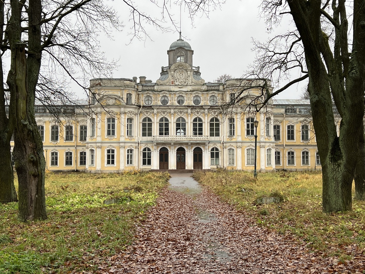 Южный фасад дворца