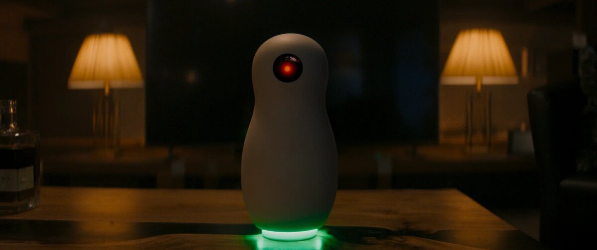 Колонка Алёна. Источник — «Кинопоиск»