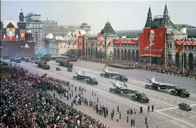 СССР 1965 года – страна неслась на всех парах вперёд