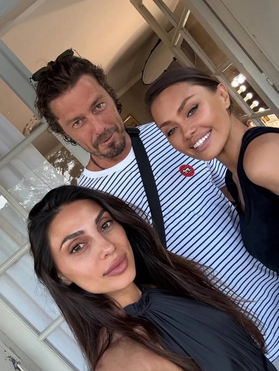    Марат Сафин с Маницей Хашба и Викторией Боней. Фото: соцсети