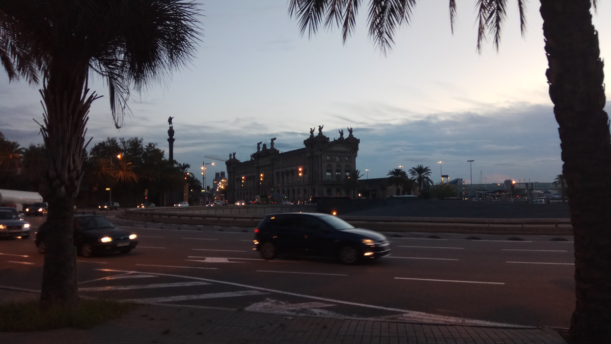 Площадь де лес Драсанес