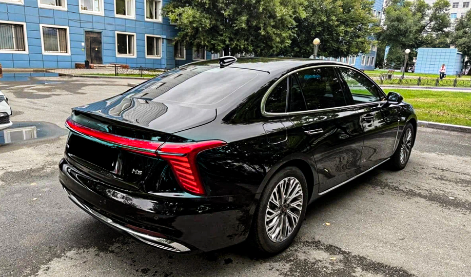 Купил новый Hongqi H5 2025 года за 3.900.000 руб, а в ГАИ отказали в регистрации - машину забрали на экспертизу. Рассказываю в чем дело
