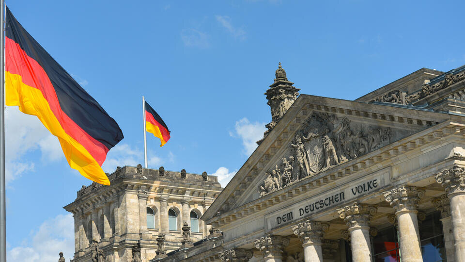     NYT: в Германии произошел крупный раскол из-за России Artur Widak/Zuma/TASS