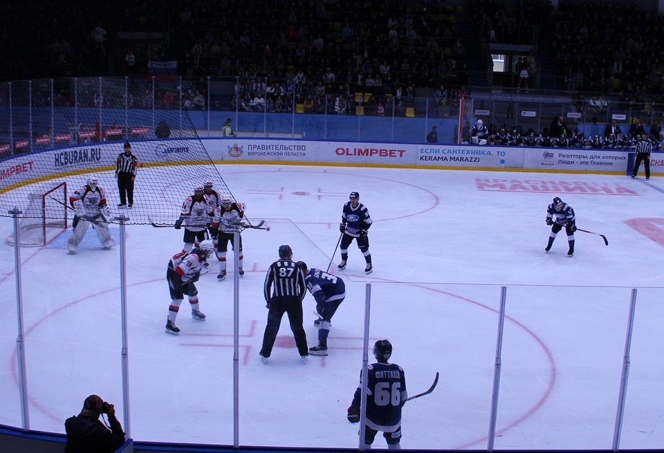    После вчерашнего игрового дня «Липецк» идет шестым на «Востоке» (12 очков). Алексей СЕРГУНИН