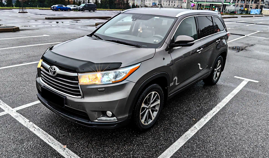 Проехал на Toyota Highlander 2015 года 193.000 км и пересел на Tank 500 - в первый же месяц появилось желание его слить. Мнение владельца