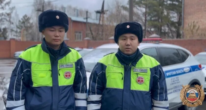    Иркутские инспекторы ДПС помогли семье оперативно доставить травмированного малыша в больницу