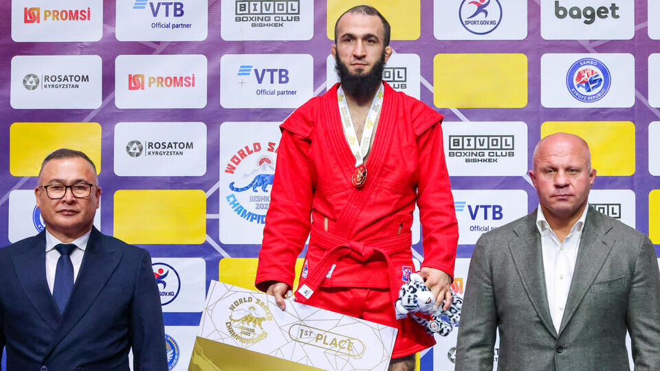    Россияне завоевали 9 золотых медалей в первый день чемпионата мира по самбо Евгений Мессман/ТАСС