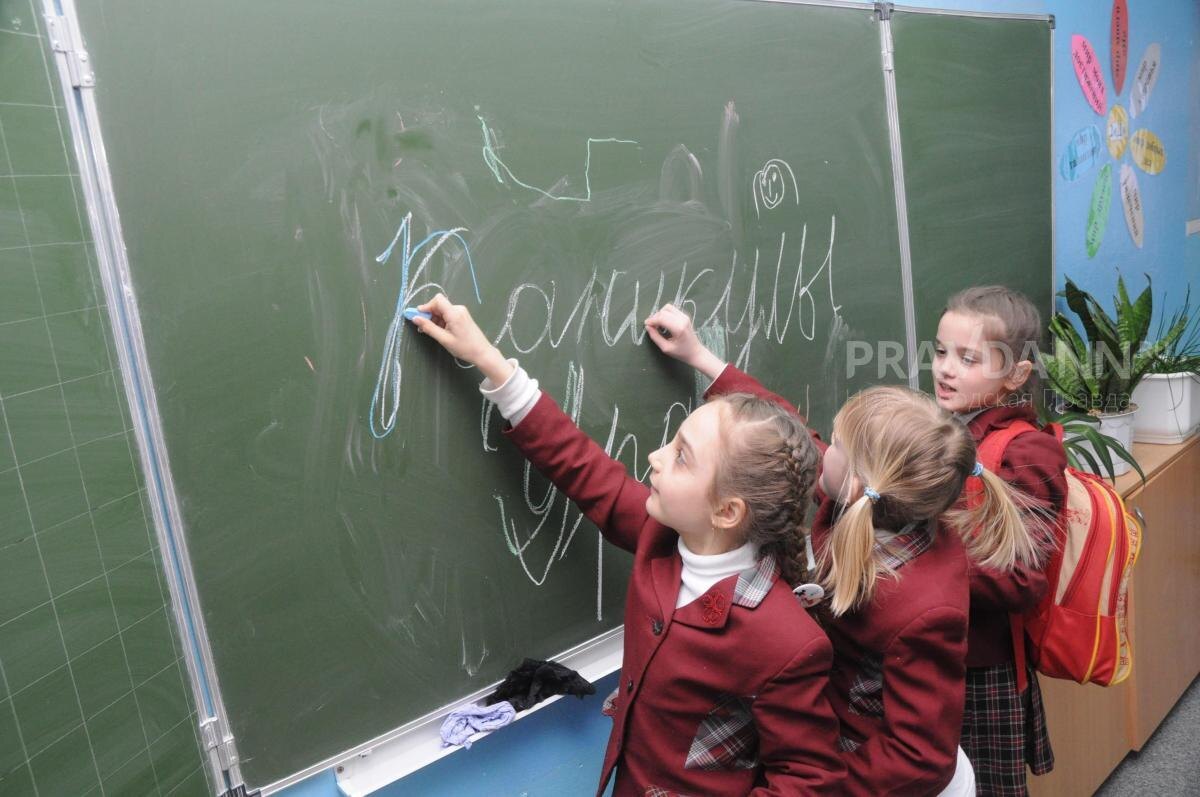    Для отдыха детям предложили оставить июль и август