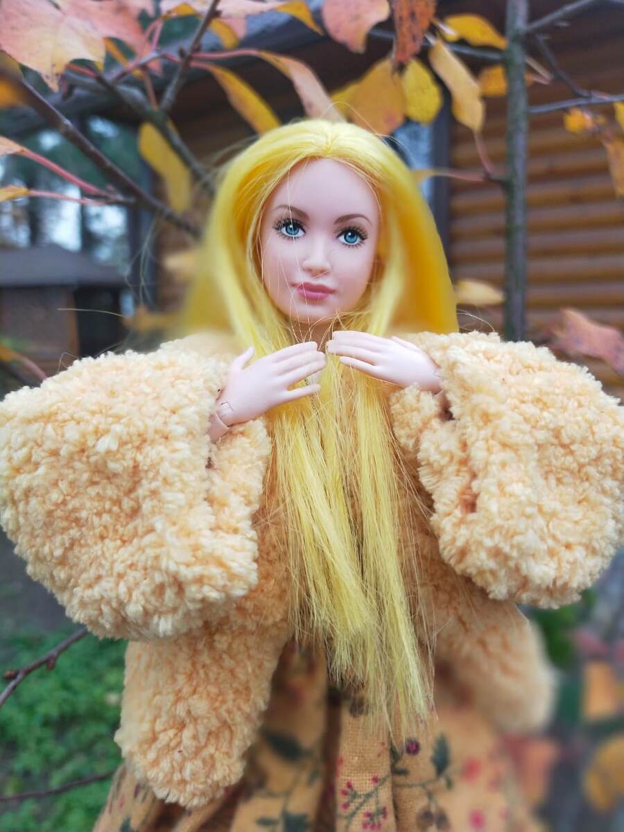Барби Витамин С Вита приветствует всех, заглянувших к ней в гости. Фото автора 
